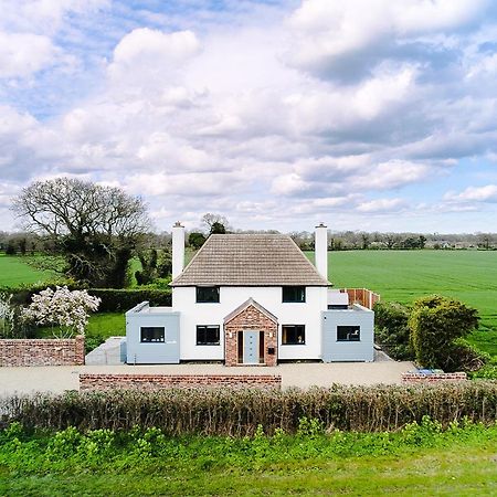 Covehithe House-Coastal Luxury- Sleeps 12-With Huge Swimspa! Wrentham エクステリア 写真