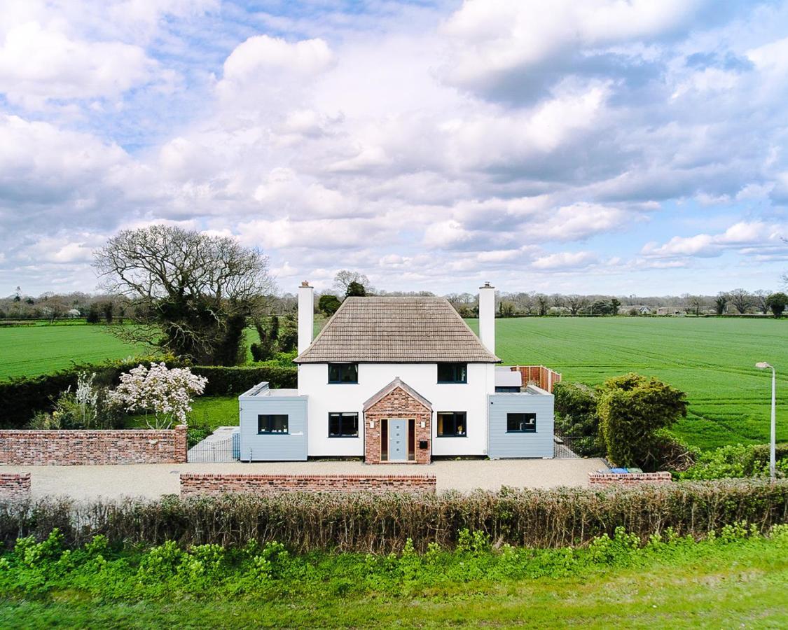 Covehithe House-Coastal Luxury- Sleeps 12-With Huge Swimspa! Wrentham エクステリア 写真
