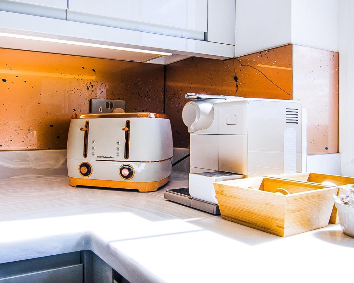 Covehithe House-Coastal Luxury- Sleeps 12-With Huge Swimspa! Wrentham エクステリア 写真