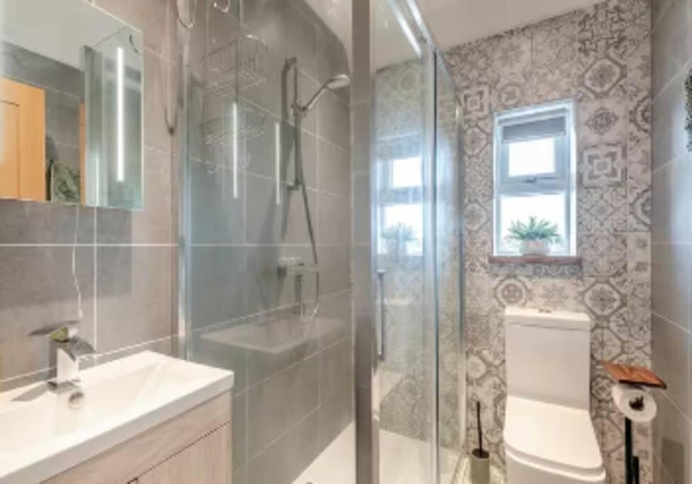 Covehithe House-Coastal Luxury- Sleeps 12-With Huge Swimspa! Wrentham エクステリア 写真